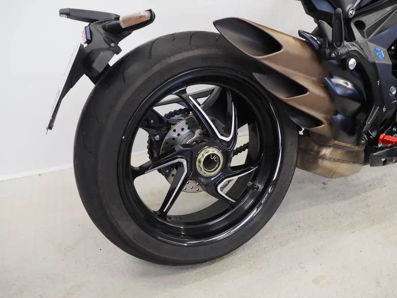 MV Agusta Brutale 800 RR SCS (2021 - 22) (4)