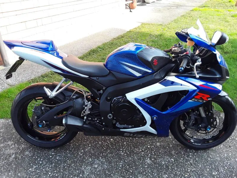 Suzuki GSX R 750 (2006 - 07) (5)