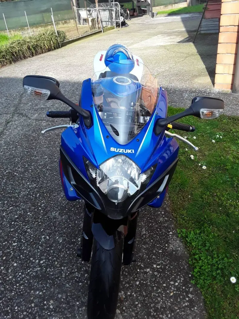 Suzuki GSX R 750 (2006 - 07) (6)