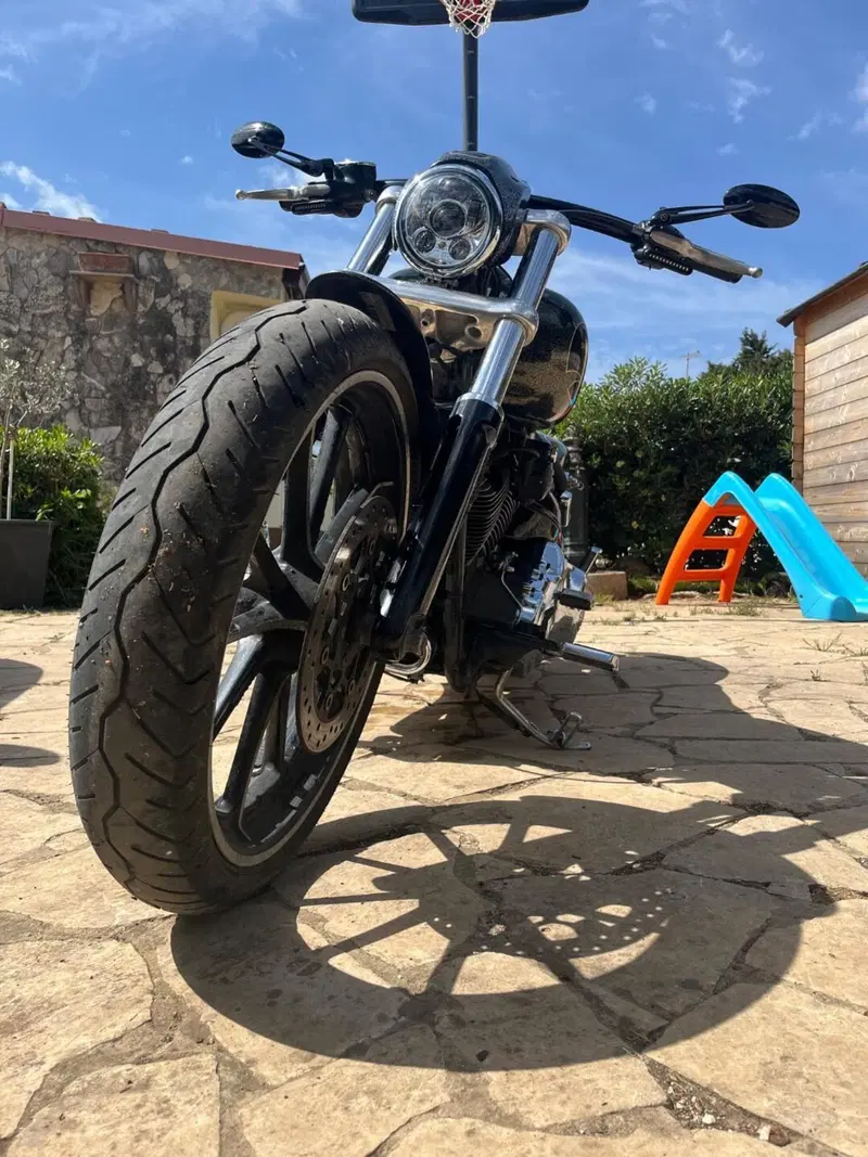 Harley-Davidson 1690 Breakout (2013 - 17) - FXSB