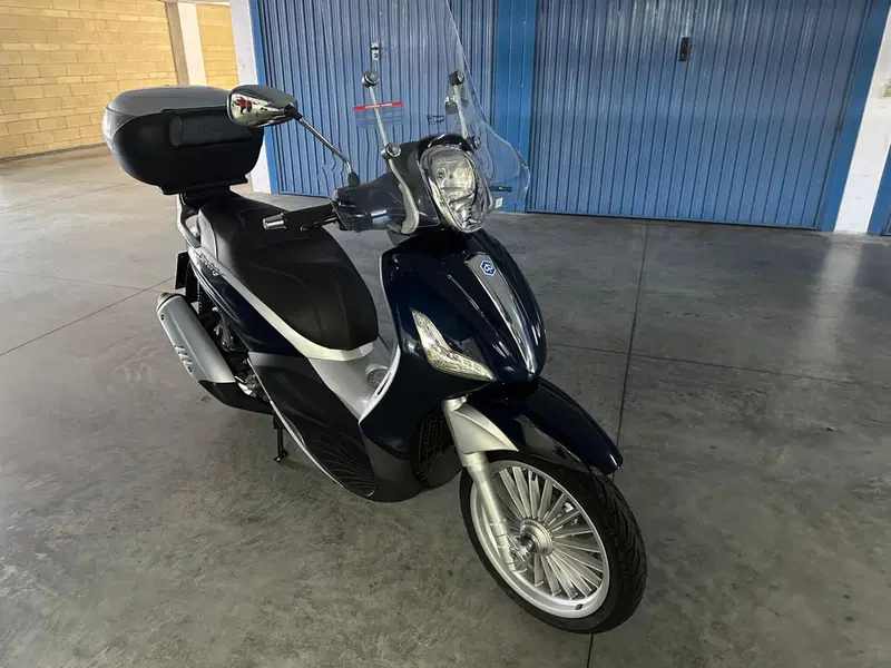 Piaggio Beverly 300 S i.e. ABS-ASR (2016 - 20) (6)