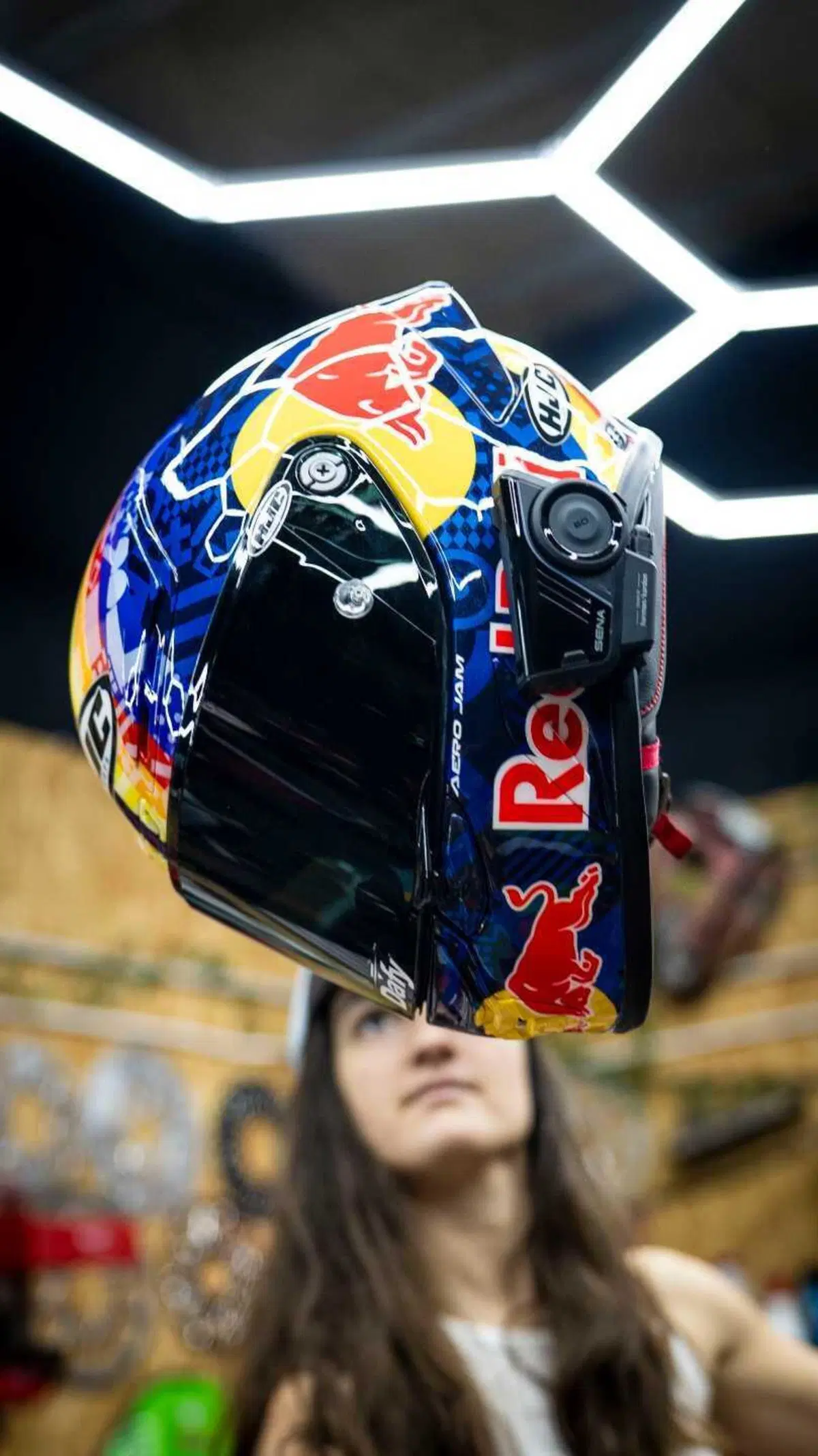 Sarah Lezito entra nella famiglia SENA, l'interfono diventa parte attiva dello stunt riding (4)