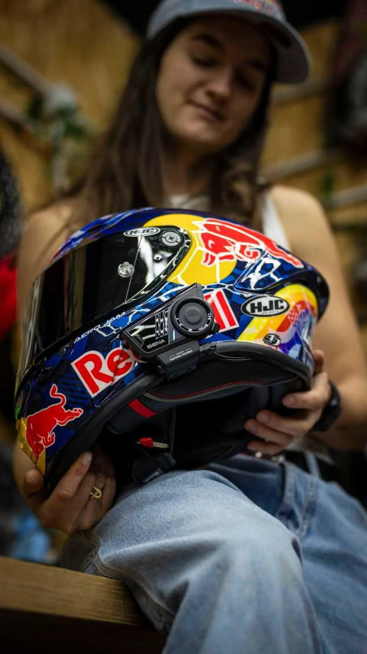 Sarah Lezito entra nella famiglia SENA, l'interfono diventa parte attiva dello stunt riding (12)