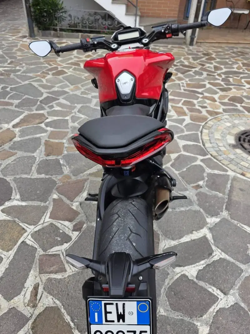 MV Agusta Dragster 800 Rosso (2021 - 23)