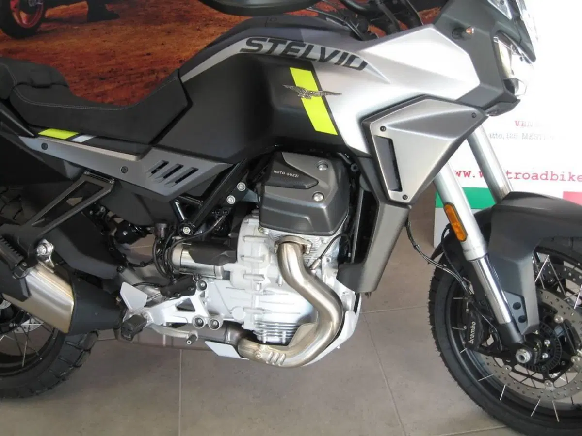 Moto Guzzi Stelvio PFF (2024 - 26) (10)