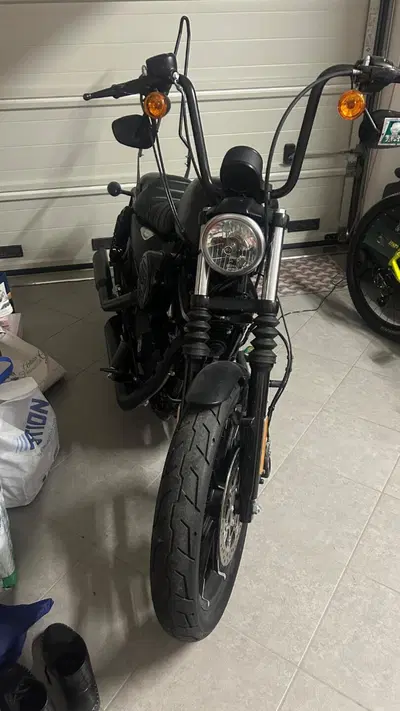 Harley-Davidson 883 Iron (2017 - 20) - XL 883N usata