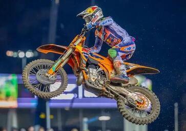 Supercross 2026: Eli Tomac vince Daytona per l'ottava volta ed entra nella leggenda [VIDEO]