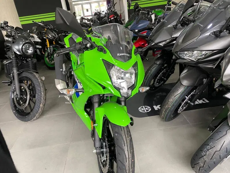 Kawasaki Ninja 125 (2025 - 26) (4)
