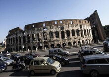 Calano i tragitti per scuola e lavoro, oltre un italiano su tre sceglie soluzioni green