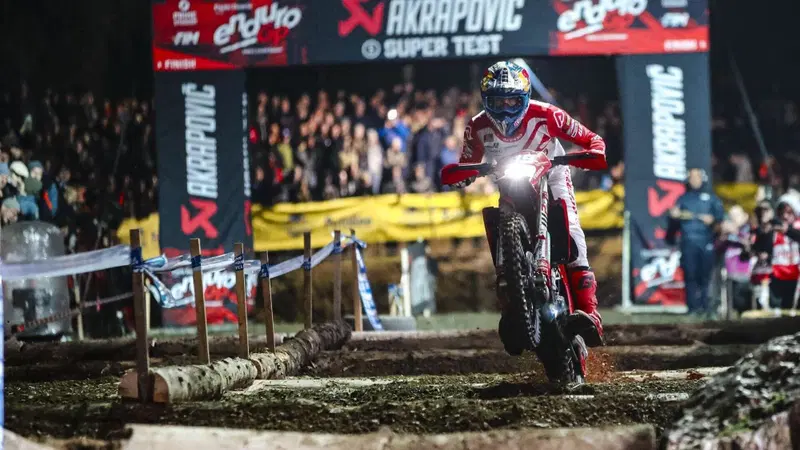 Enduro, parte la stagione. &ldquo;Colpacci&rdquo; e nuova geografia, di terra e di uomini