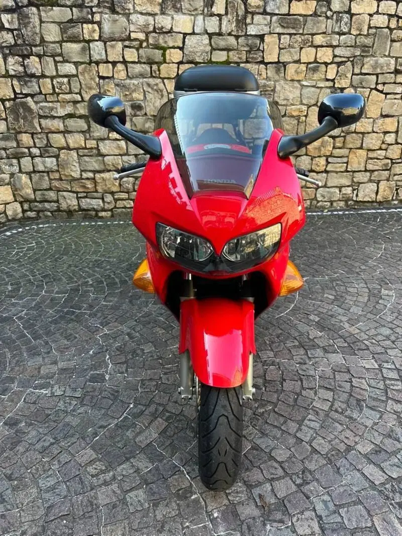 Honda VFR 800 (11)