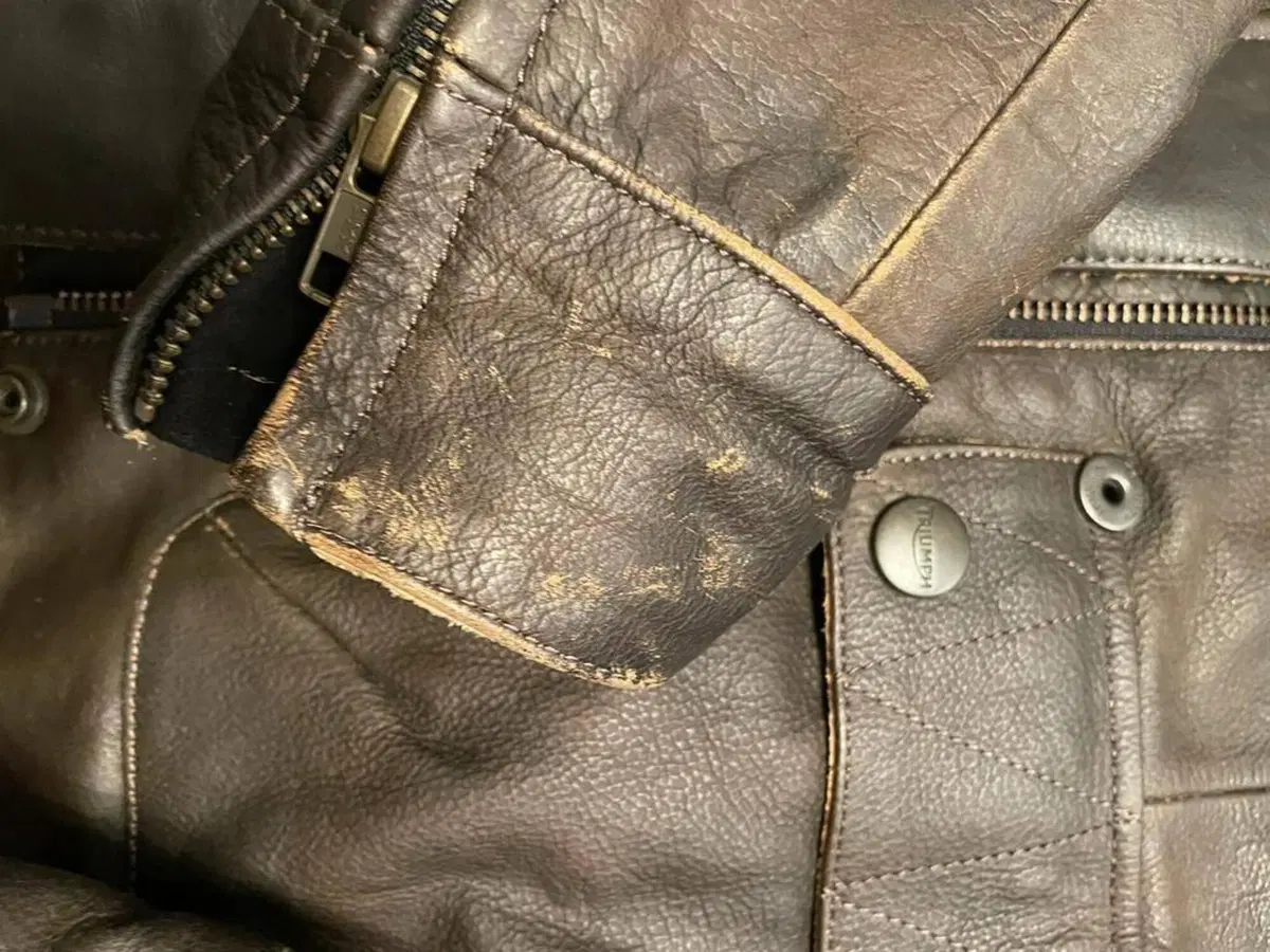Giubbino in pelle donna originale Triumph – taglia (9)