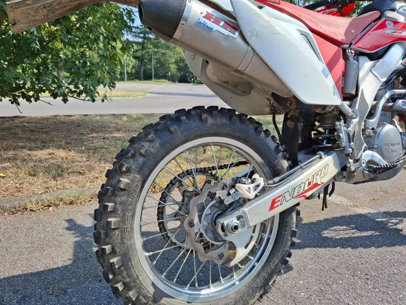 HM CRE F 300 X (2012) (3)