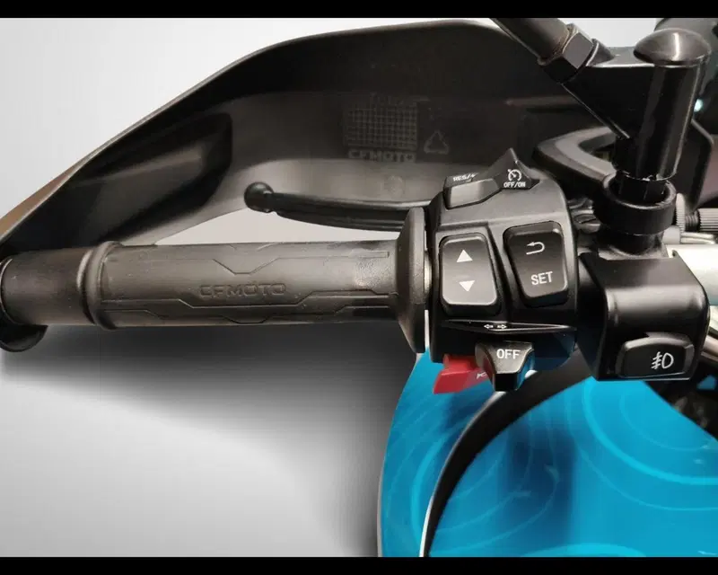 CFMOTO 800MT Touring (2022 - 26) (10)