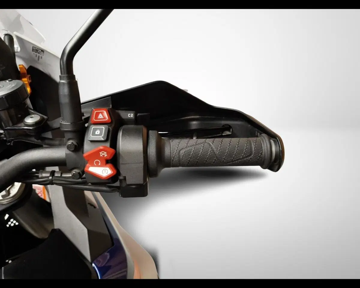 KTM 1290 Super Adventure R (2021) (11)