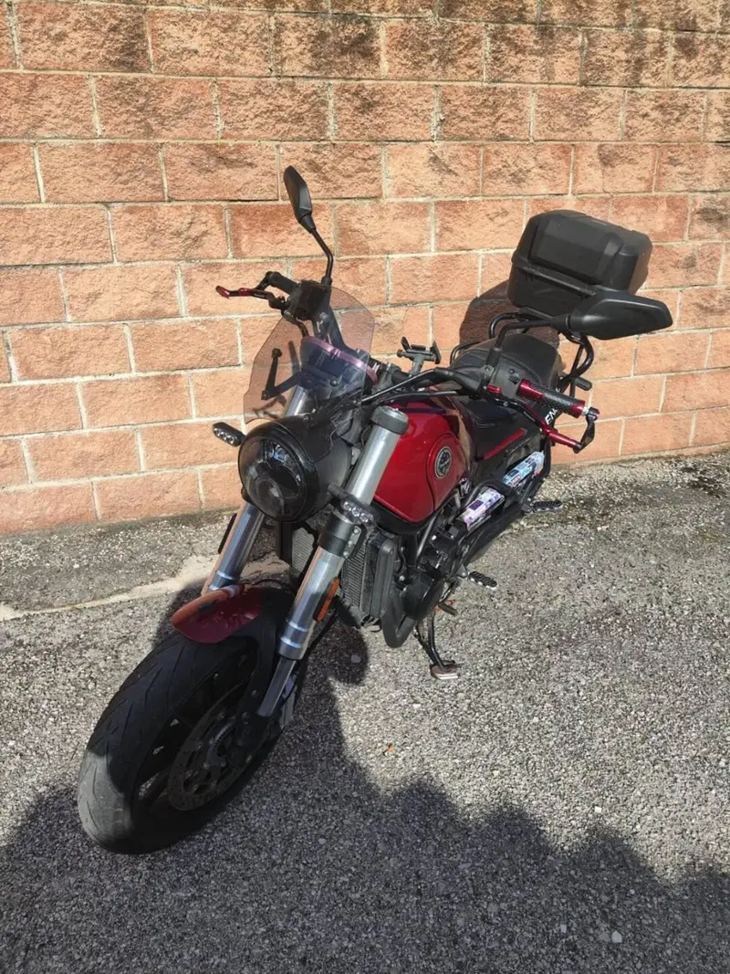 Benelli Leoncino 500 (2021 - 25) (5)