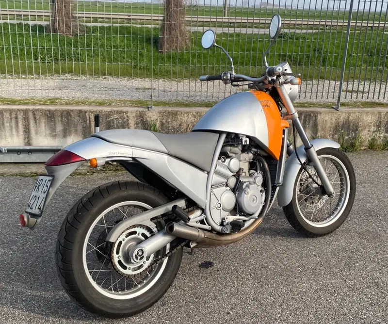 Aprilia Motó (8)