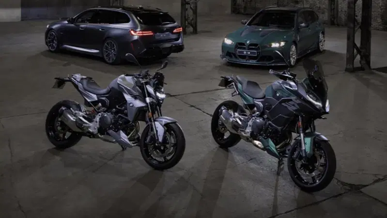 BMW F 900 speciali: solo per la Francia?