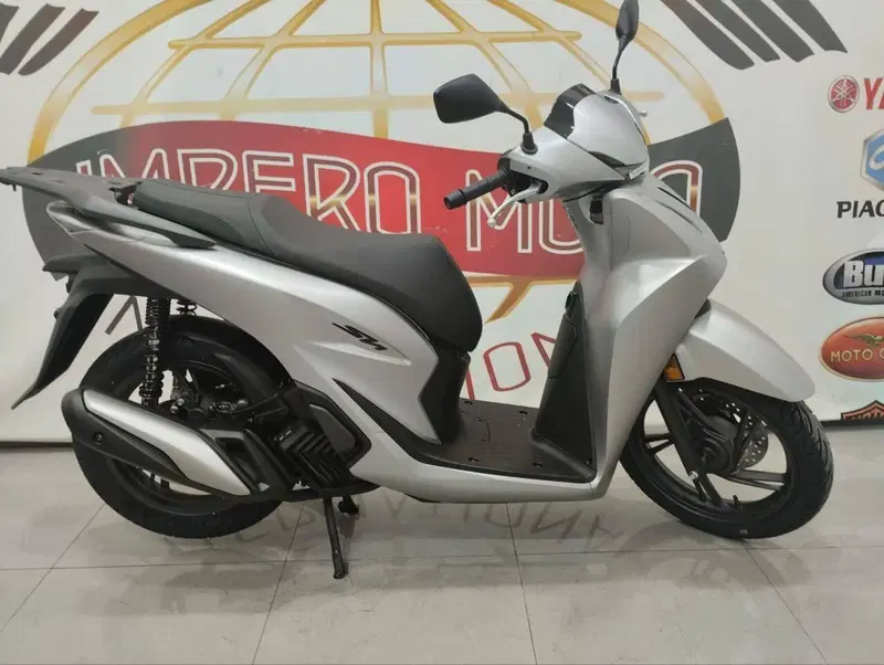 Honda SH 125 Vetro (2026) (4)