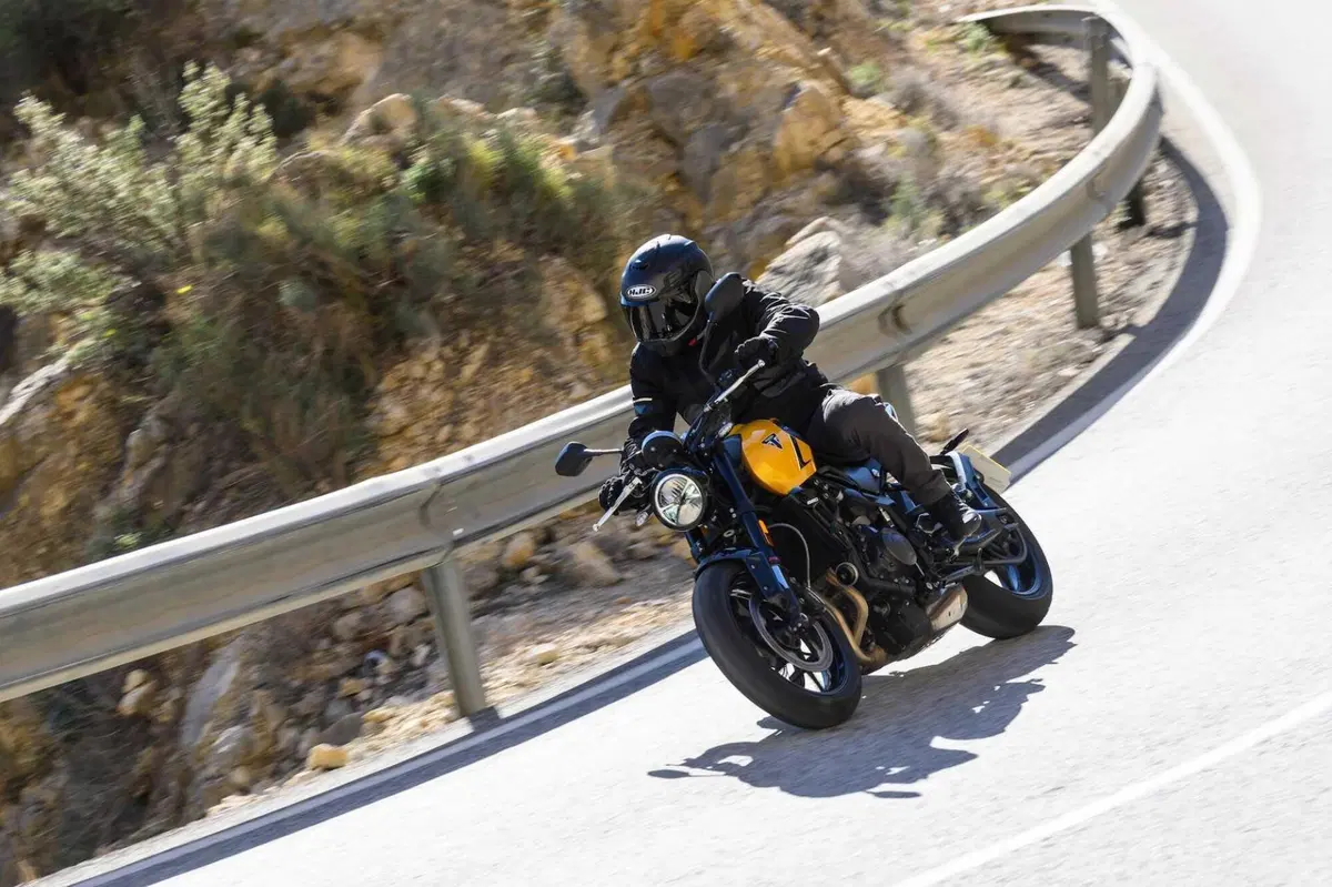 Triumph Trident 660: seconda giovinezza (3)