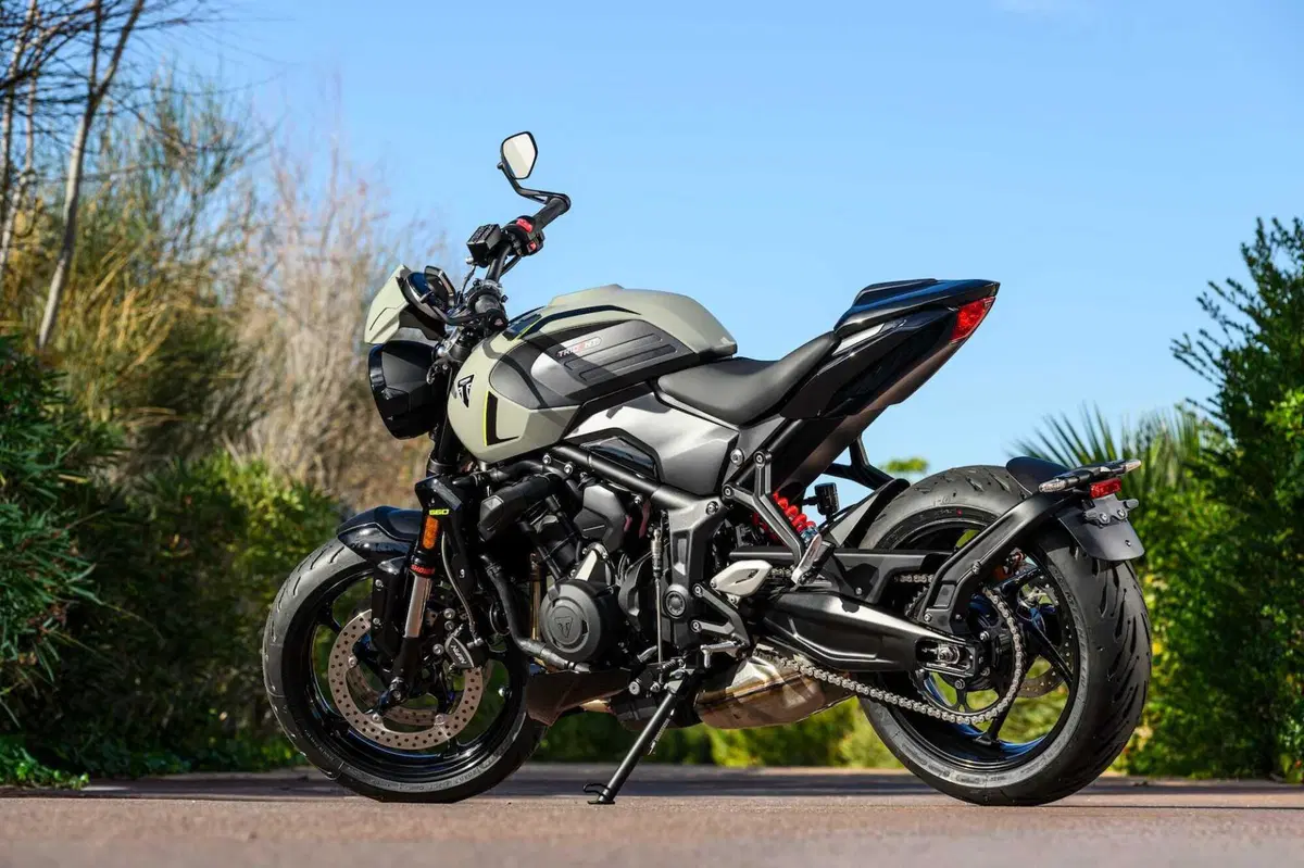 Triumph Trident 660: seconda giovinezza (4)