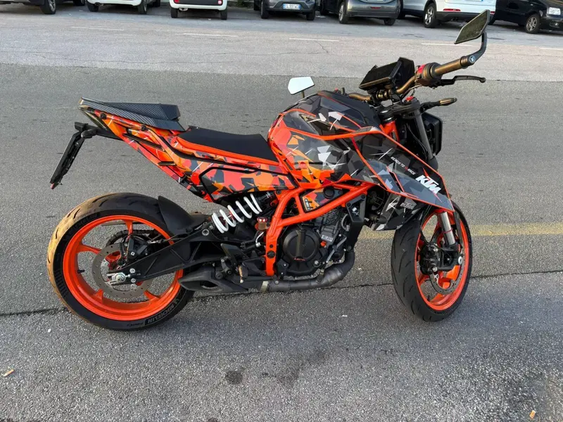 KTM 390 Duke (2024 - 25) (3)