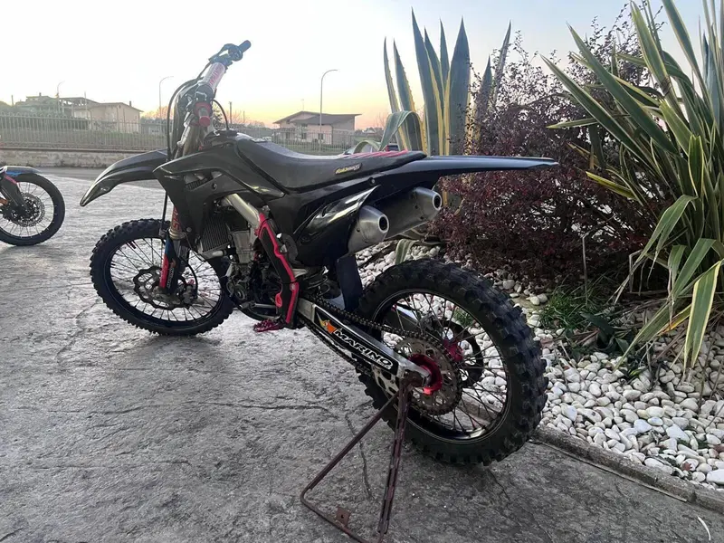 Honda CRF 450R (2017) (7)