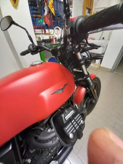 Moto Guzzi V7 Stone (2021 - 24) usata