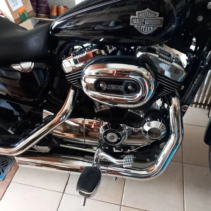 Harley-Davidson 1200 SuperLow (2014 - 16) - XL 1200T (4)