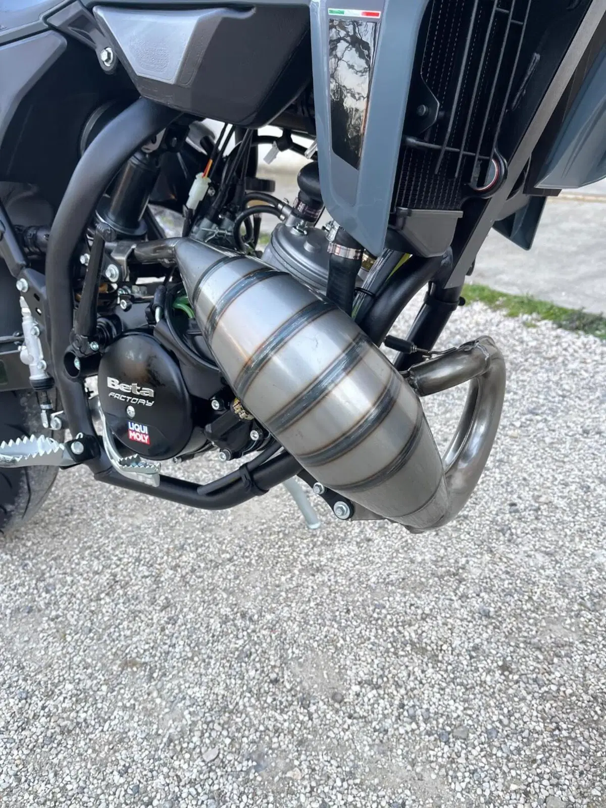 Betamotor RR 50 Motard - X Special Edition (2024 - 26) (2)