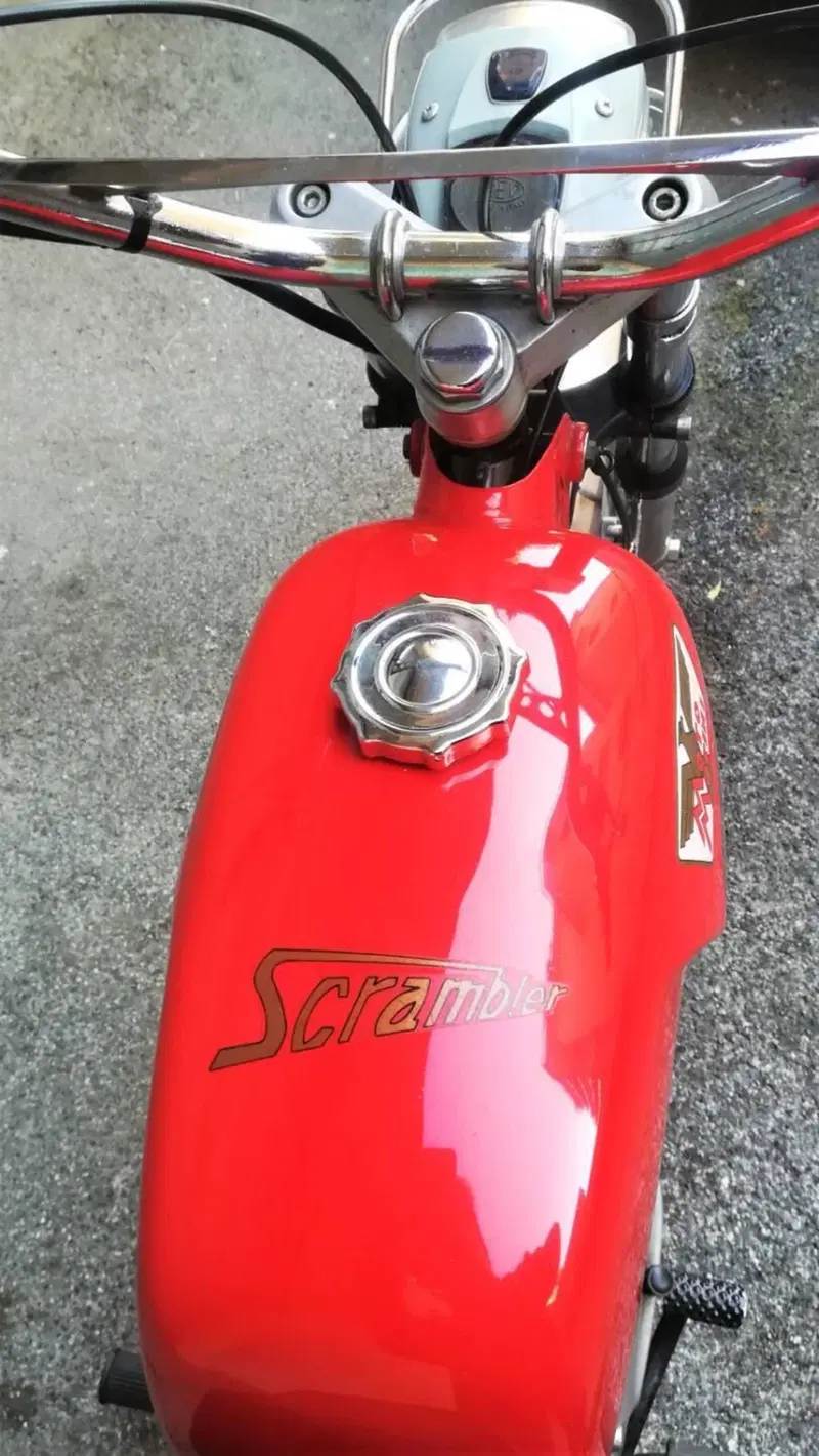 Moto Morini CORSARINO SCRAMBLER (5)