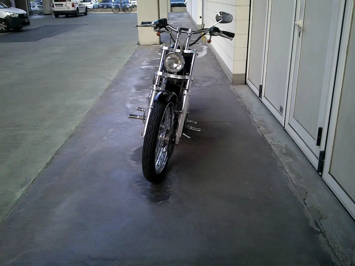 Harley-Davidson 883 Custom (1998 - 00) - XL 53C (5)