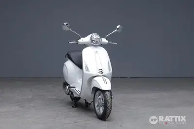 Vespa Primavera 125 (2024 - 25) nuova
