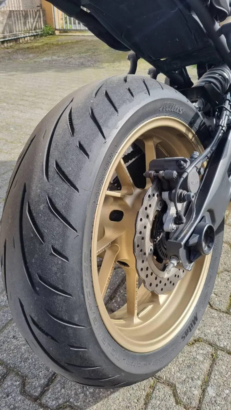 Yamaha XSR 700 XTribute (2021) (14)