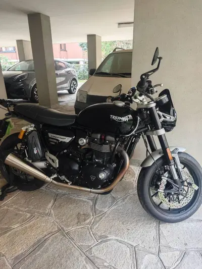 Triumph Speed Twin 1200 (2021 - 24) usata