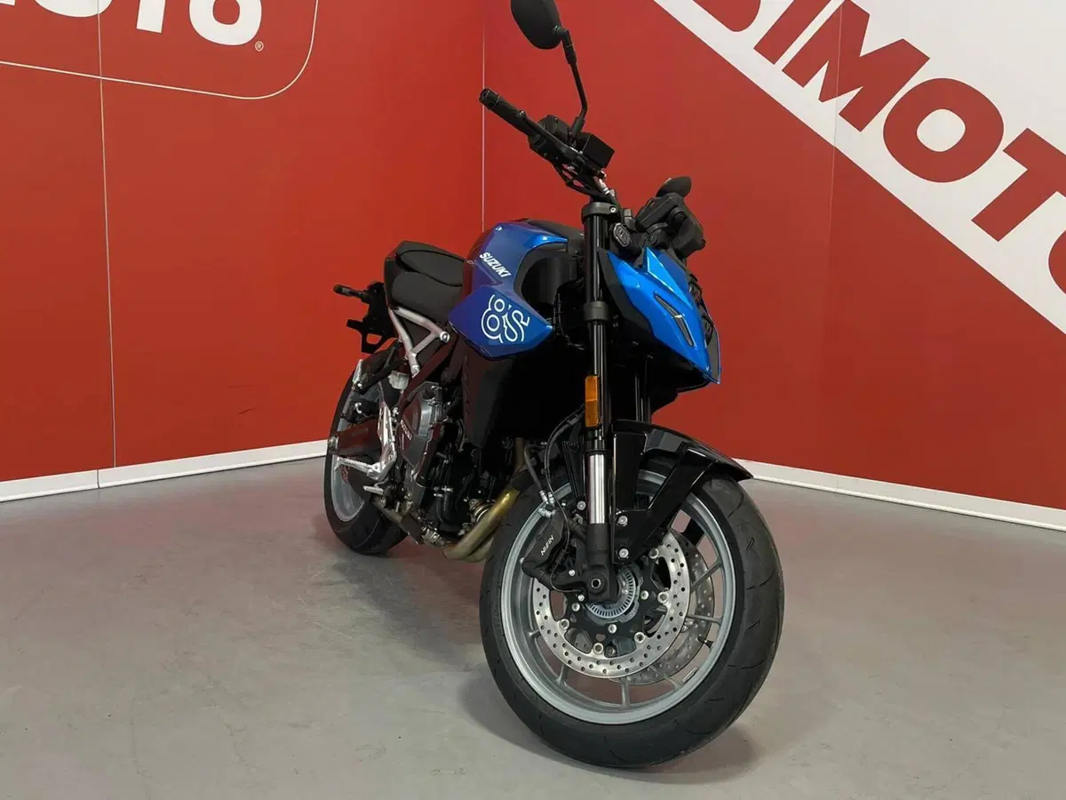 Suzuki GSX-8S (2025 - 26)