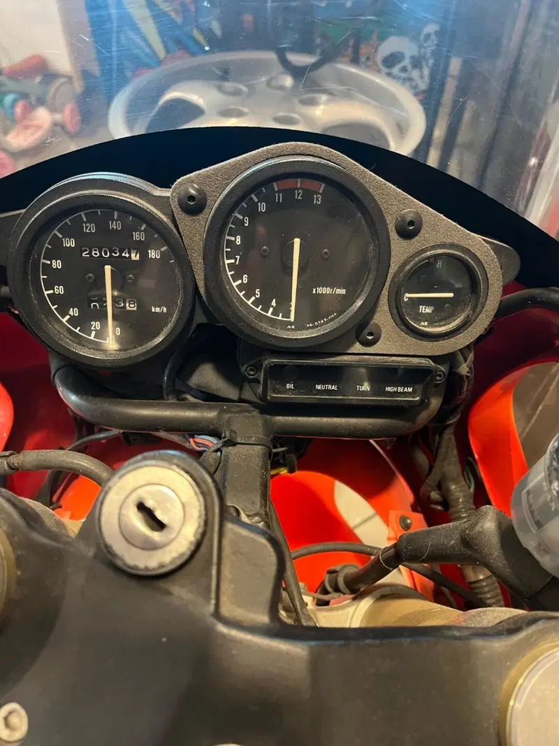 Yamaha TZR 125 R Marlboro Red Rocket (1993 - 96) (4)