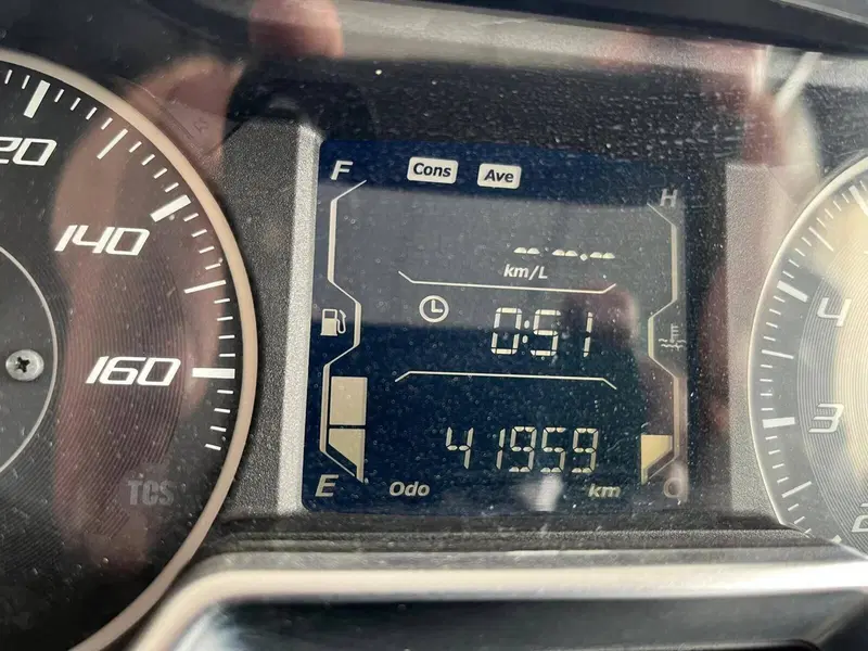 Yamaha X-Max 300 Tech Max (2020) (5)
