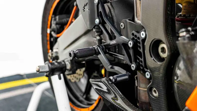 Kawasaki Ninja 600 ZX-6R (2007 - 08) (14)