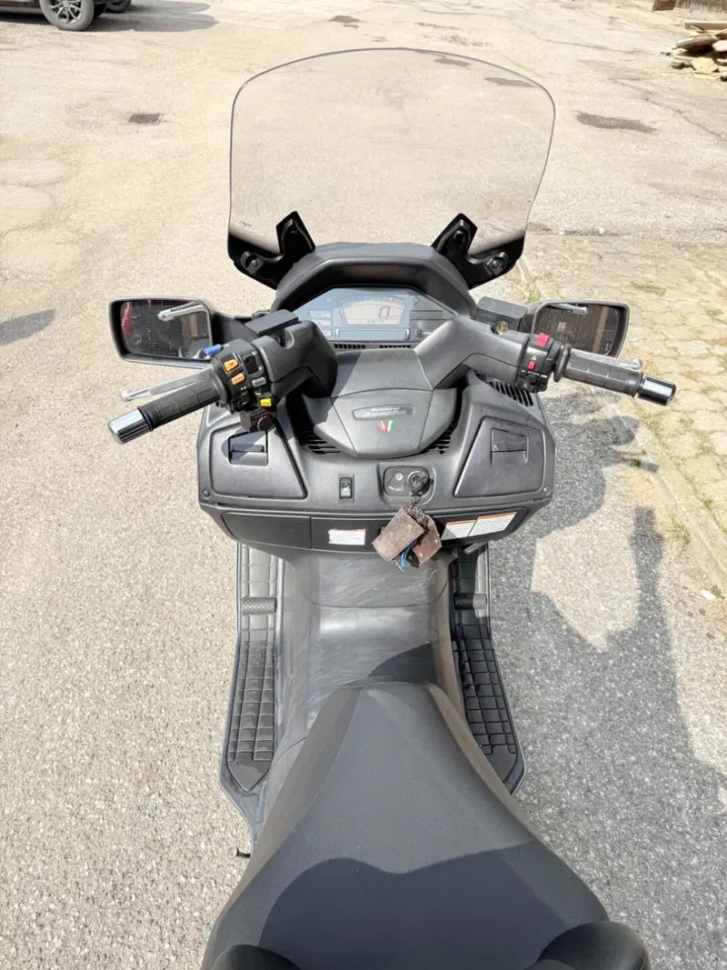 Suzuki Burgman AN 650 Executive ABS (2006 - 12) (4)