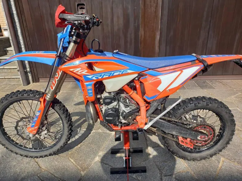 Betamotor RR 300 2T Enduro Race (2025) (12)