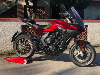 MV Agusta Turismo Veloce 800 Lusso (2020) usata