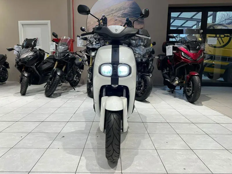 Yamaha Neo's L1e (2022 - 26) (2)