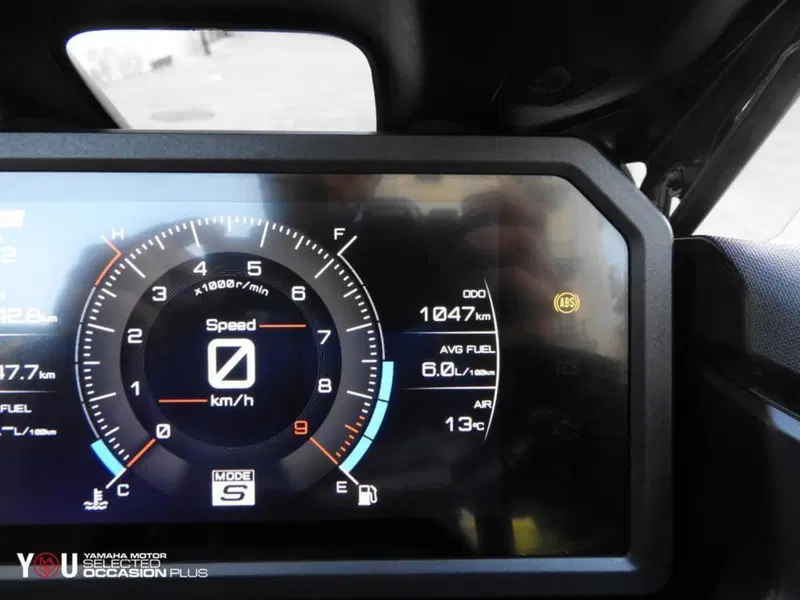 Yamaha T-Max 560 (2022 - 24) (5)