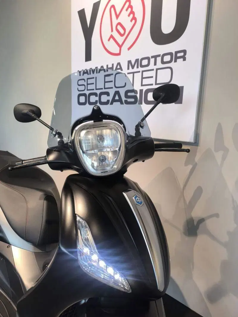 Piaggio Beverly 350 SportTouring ie ABS (2011 - 17) (7)