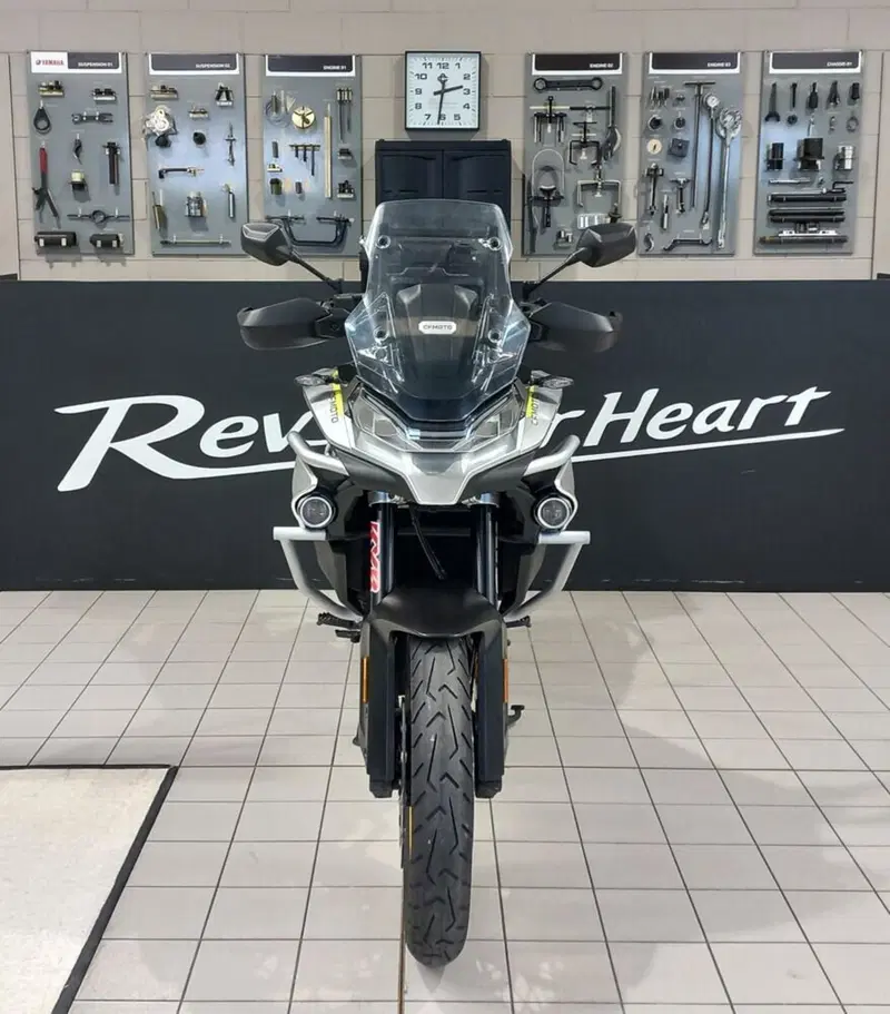 CFMOTO 800MT Touring (2022 - 26) (3)