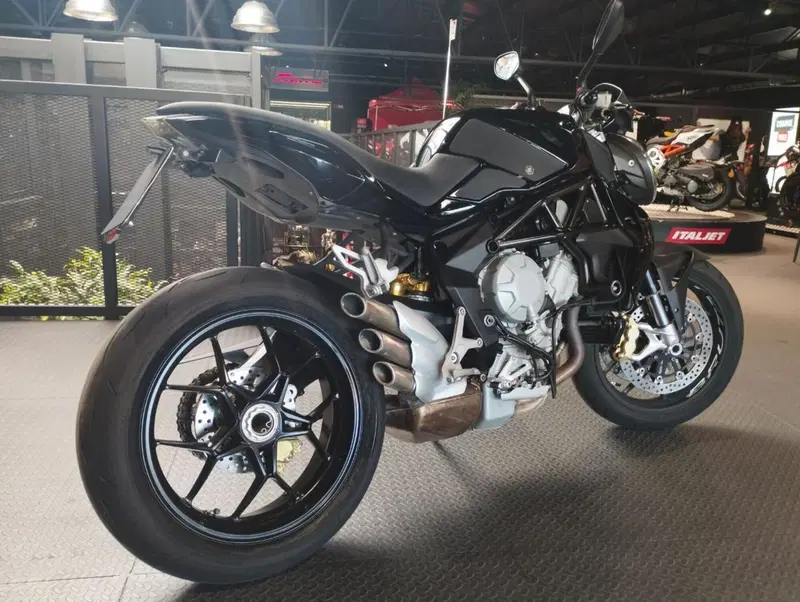 MV Agusta Brutale 800 (2012 - 15) (4)