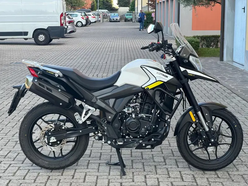 Motron Motorcycles X-Nord 125 (2021 - 26) (2)