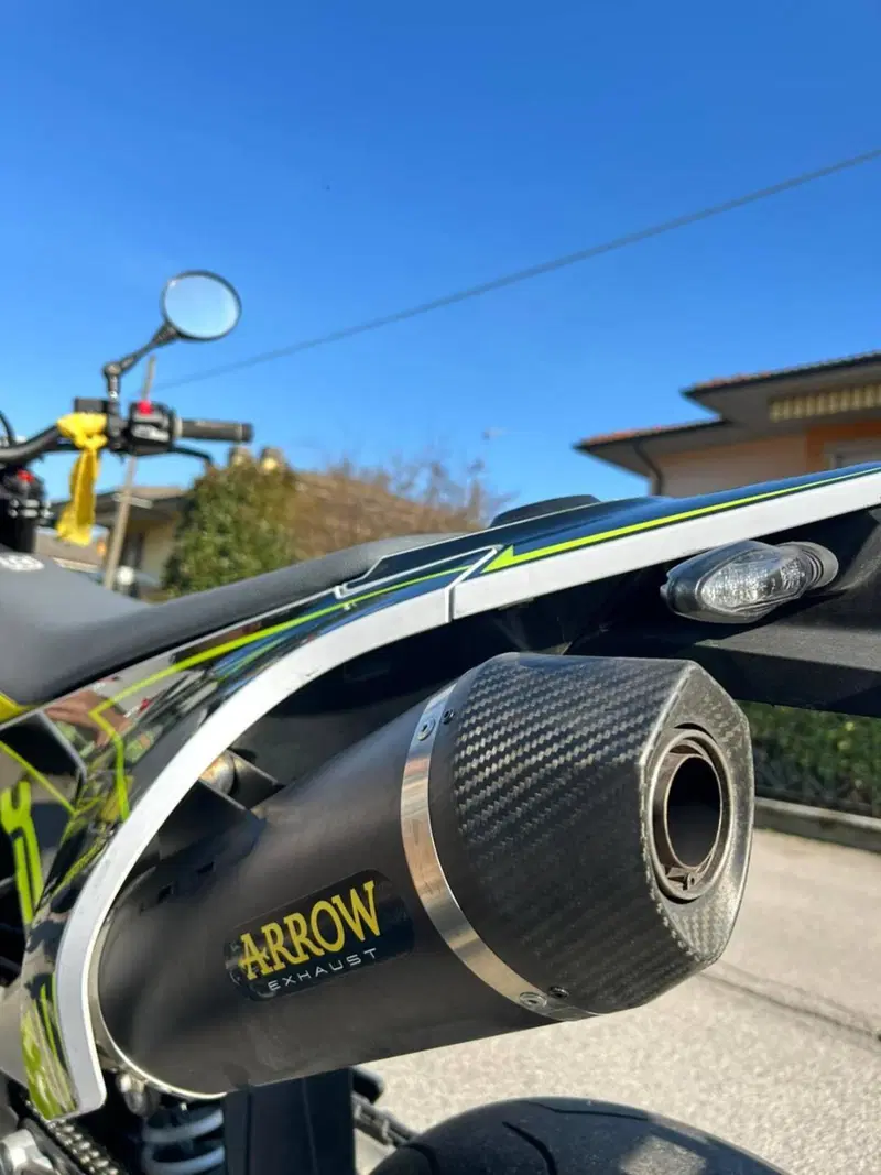 Husqvarna 701 Supermoto (2022) (5)