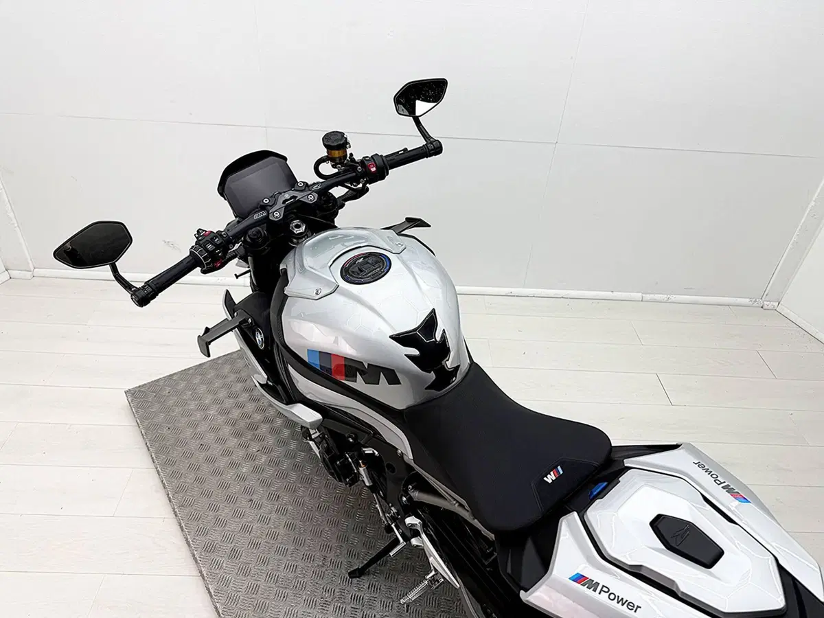 Bmw M 1000 R (2025 - 26) (18)